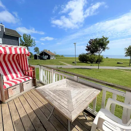 Semesterbostad Strandpark H092 